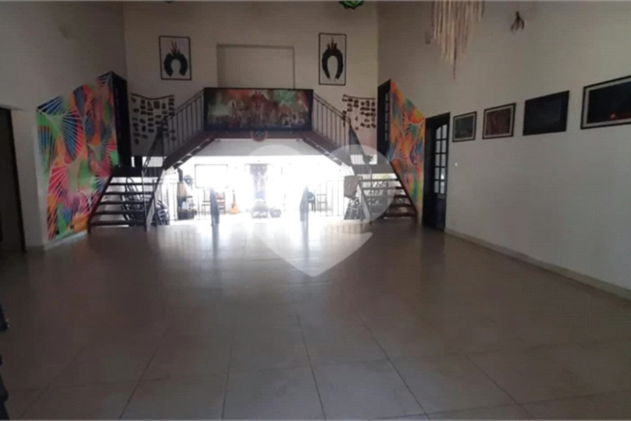 Sobrado à venda com 5 quartos, sendo 1 suíte, em Olho D'água, Mairiporã, SP