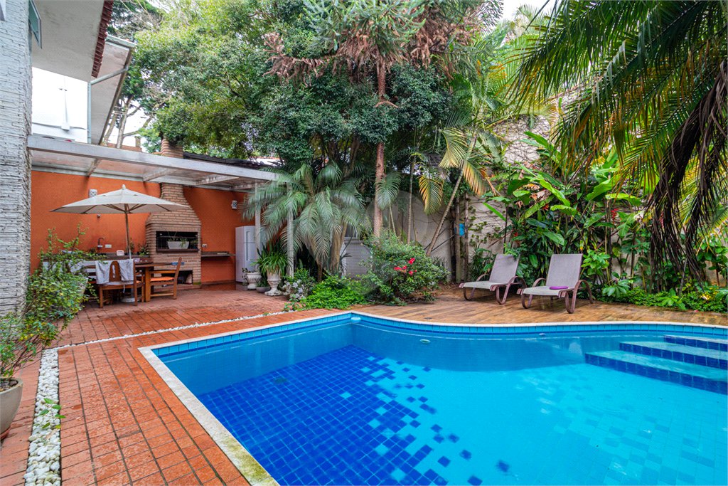 Casa de Vila à venda com 4 suítes em Alto da Boa Vista, São Paulo, SP