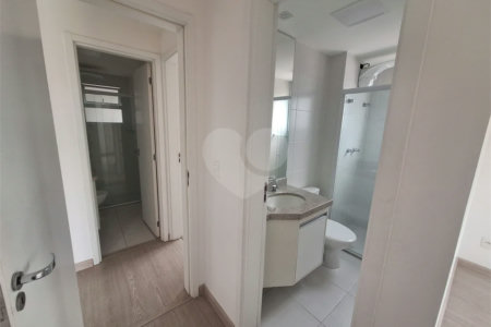 Apartamento à venda em Vila Gumercindo – 55m²