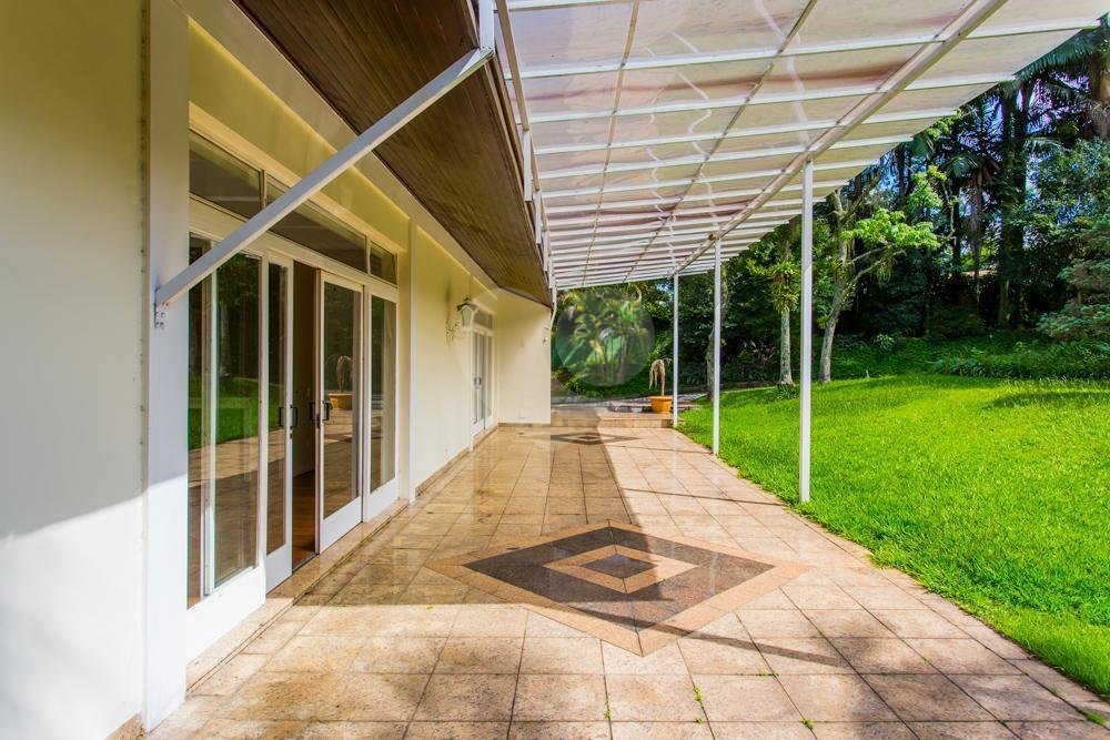 Casa para alugar com 4 suítes no condomínio Chácara Flora, São Paulo - SP