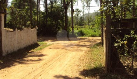 Chácara à venda com 1 quarto em Cruz das Almas, Biritiba-mirim, SP
