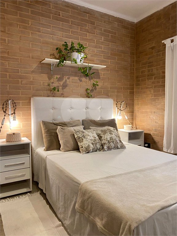 Casa à venda com 5 quartos, sendo 3 suítes,  em Jardim dos Pinheiros, Atibaia, SP