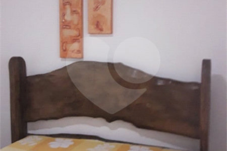 Chácara à venda com 8 quartos, sendo 3 suítes, no Centro, Toledo, MG