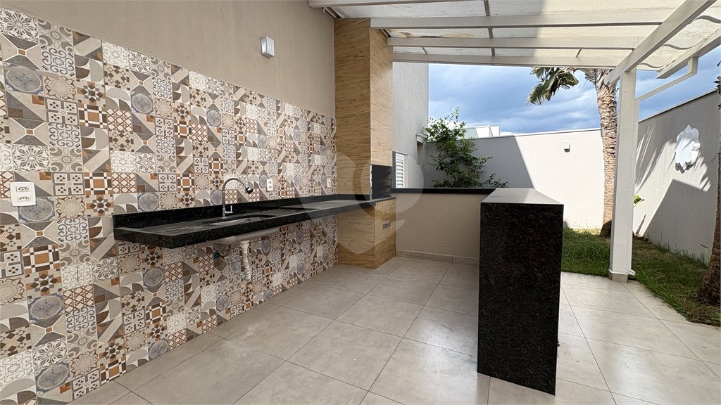 Casa à venda com 3 suítes no condomínio Belvedere II, Votorantim - SP