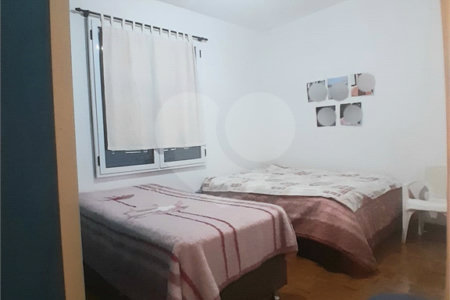 Sobrado à venda com 3 quartos em Sumaré, São Paulo, SP