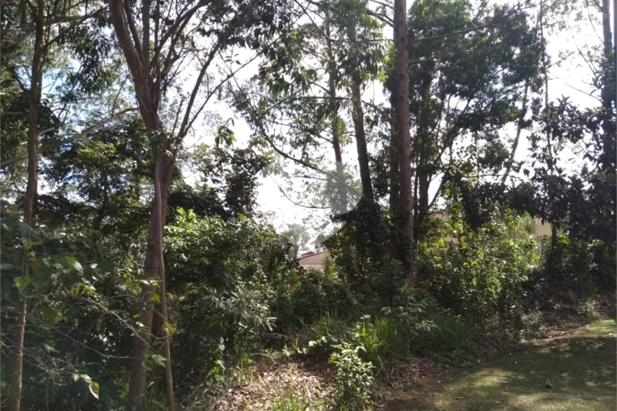 Terreno à venda no condomínio Suíça da Cantareira, Mairiporã - SP