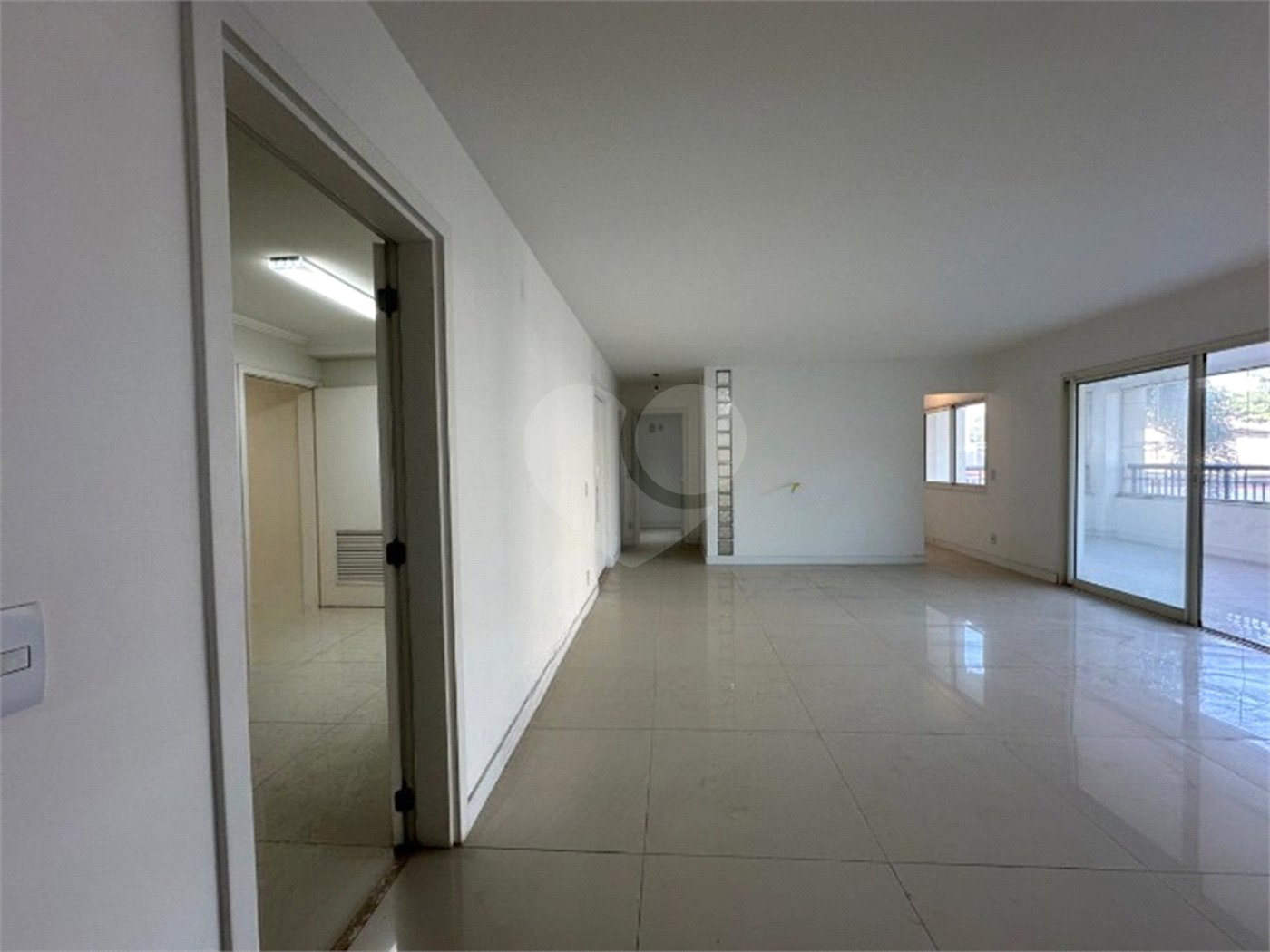 Apartamento à venda com 5 suítes em Santana, São Paulo, SP