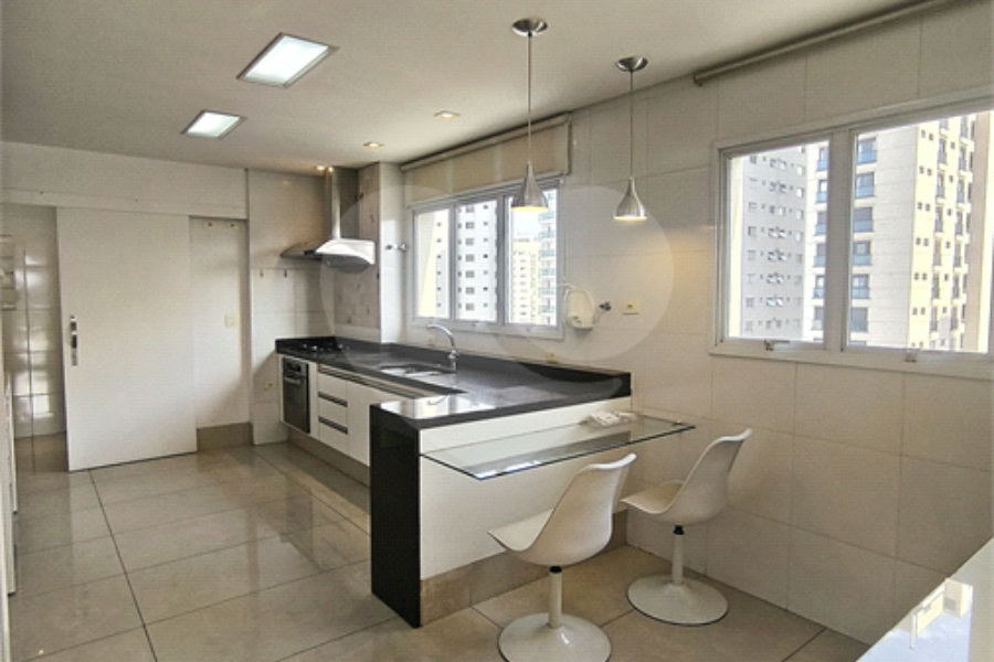 Apartamento à venda com 4 quartos, sendo 3 suítes, em Santana, São Paulo, SP