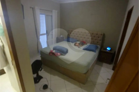 Sobrado à venda com 3 quartos, sendo 2 suítes,  em Rudge Ramos, São Bernardo do Campo, SP
