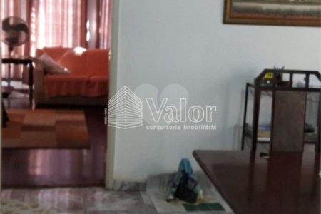 Casa Residencial Vila Faria á venda.