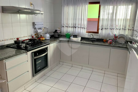 Casa à venda com 3 suítes no condomínio Villaggio Capriccio, Louveira - SP