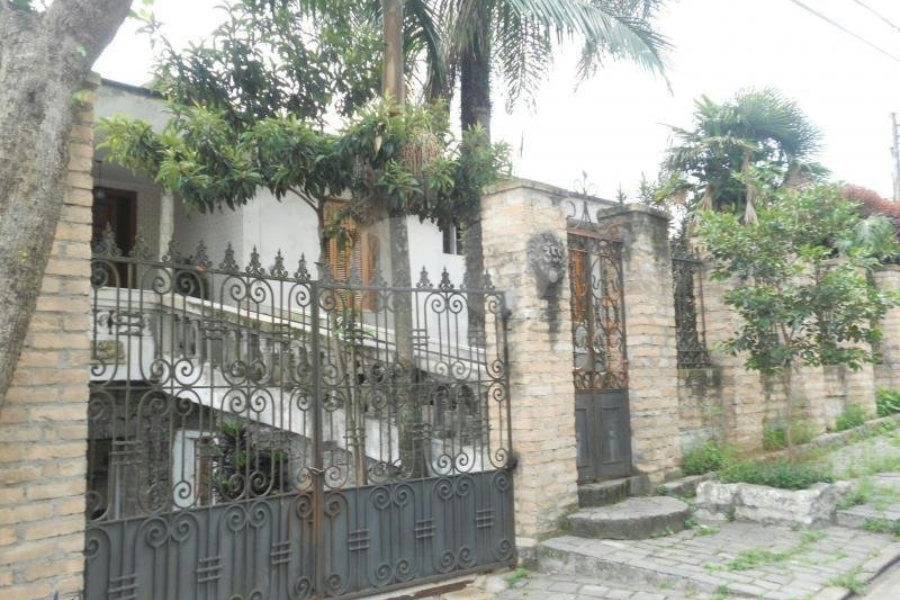 Sobrado à venda com 5 quartos, sendo 1 suíte, em Tremembé, São Paulo, SP