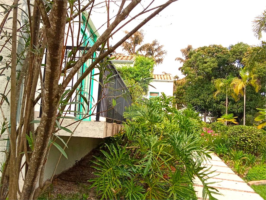 Casa à venda com 4 quartos, sendo 2 suítes,  no condomínio Vivenda do Lago, Sorocaba - SP