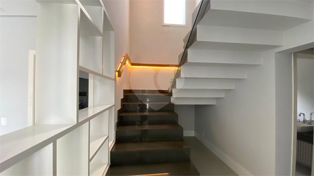 Casa à venda com 4 suítes no condomínio Portal Horizonte, Bragança Paulista - SP
