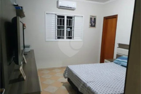 Casa à venda com 3 quartos, sendo 1 suíte, em João Aranha, Paulínia, SP