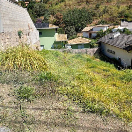 Terreno à venda com 1 suíte em Pinheirinho, Vinhedo, SP