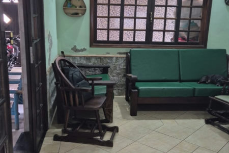 Casa à venda com 5 quartos, sendo 3 suítes, em Real, Praia Grande - SP