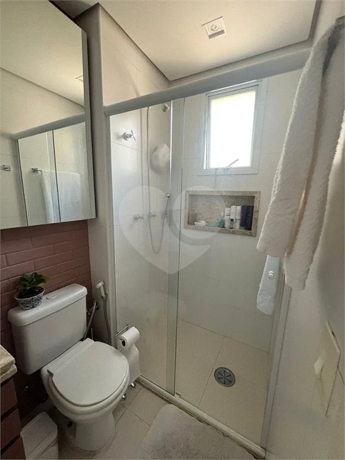 Apartamento em condomínio clube no Campo Belo