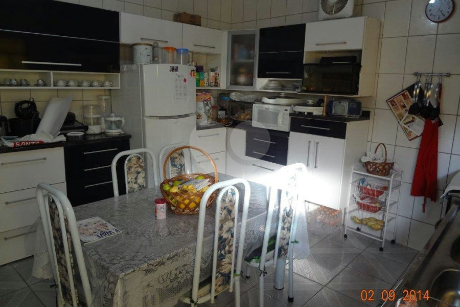Sobrado à venda com 3 quartos no Brasilândia, São Paulo, SP