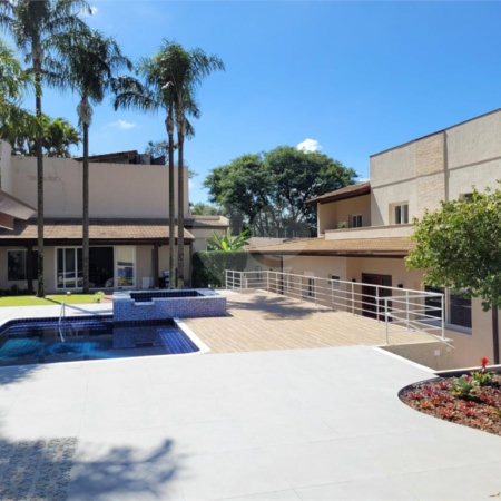 Casa à venda com 5 suítes em Paraisópolis, São Paulo, SP