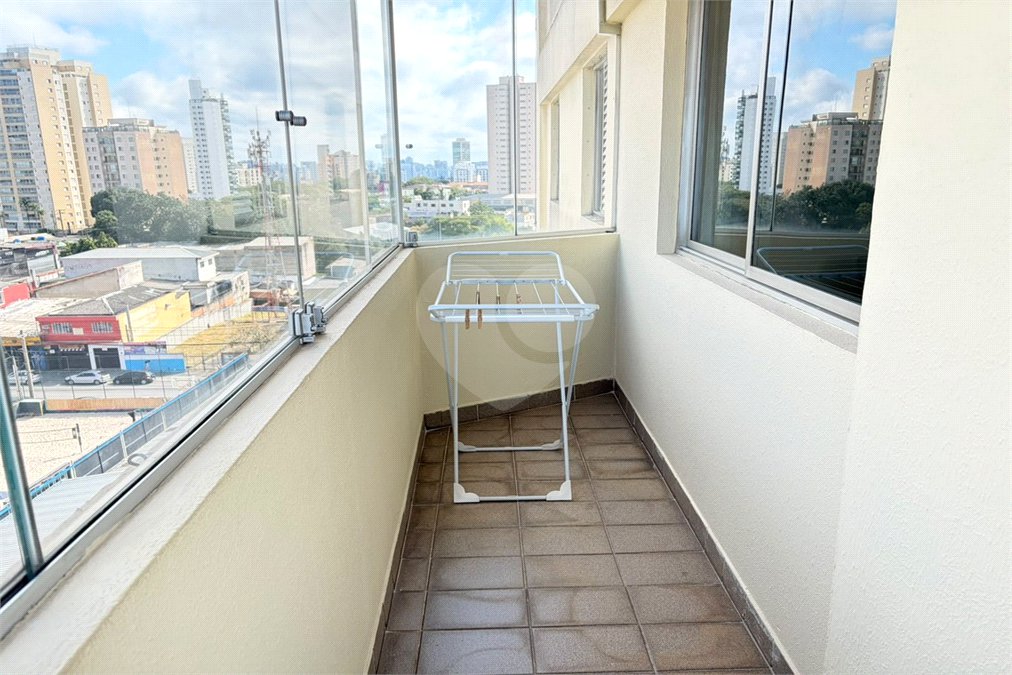 Apartamento à venda com 3 quartos, sendo 1 suíte, em Vila Paulista, São Paulo, SP