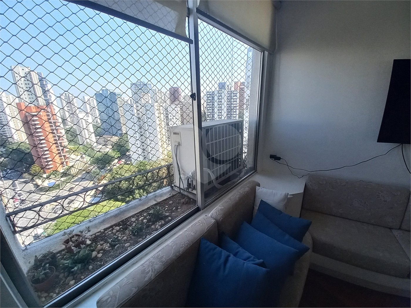 Apartamento à venda com 3 quartos, sendo 1 suíte, em Vila Andrade, São Paulo, SP