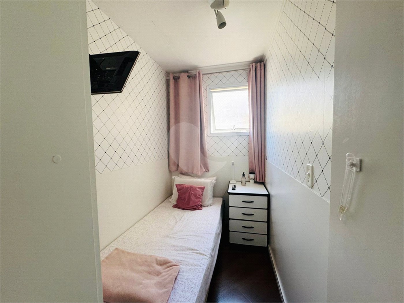 Apartamento à venda com 3 quartos, sendo 1 suíte, em Jardim Zaira, Guarulhos, SP