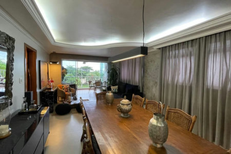 Apartamento com 3 dormitórios frente a praia à venda, 161 m² por R$ 2.200.000 - Gonzaga - Santos/SP