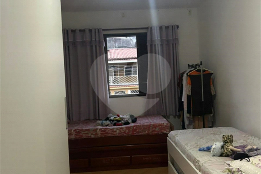 Sobrado à venda com 3 quartos, sendo 1 suíte,  em Tremembé, São Paulo, SP