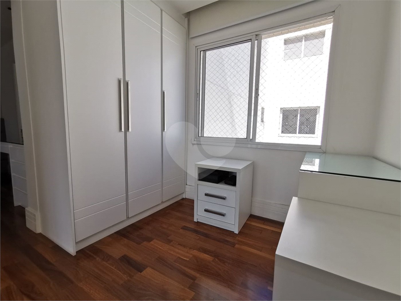 Apartamento à venda com 3 suítes em Jardim Monte Kemel, São Paulo, SP