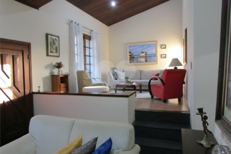 Casa à venda com 3 quartos, sendo 1 suíte,  em Vila Rosa, Itapetininga, SP