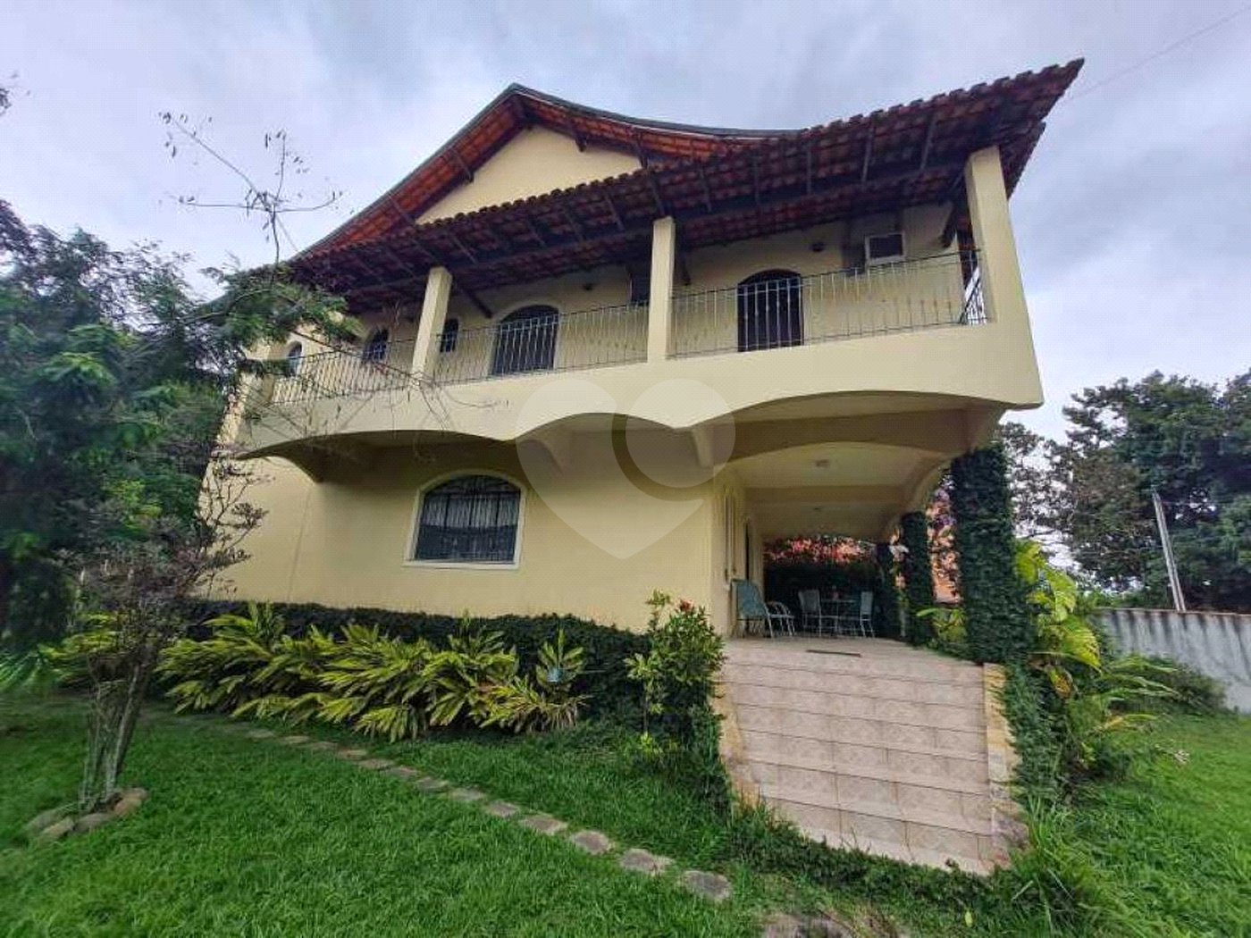 Casa à venda com 1 quarto, sendo 3 suítes, em Campo Grande, Rio de Janeiro, RJ