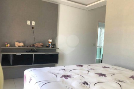 Casa à venda com 4 quartos, sendo 2 suítes, no condomínio Terras de São Francisco, Vinhedo - SP