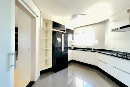 Apartamento à venda com 3 quartos, sendo 1 suíte,  em Nova Petrópolis, São Bernardo do Campo, SP