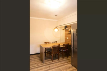 Casa à venda com 3 suítes em Chora Menino, São Paulo, SP