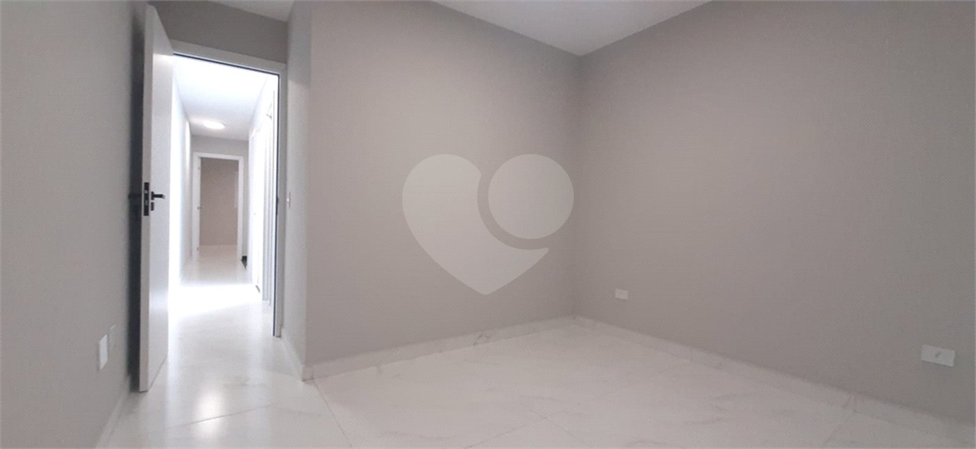 Sobrado à venda com 3 quartos, sendo 1 suíte, em Vila Medeiros, São Paulo, SP