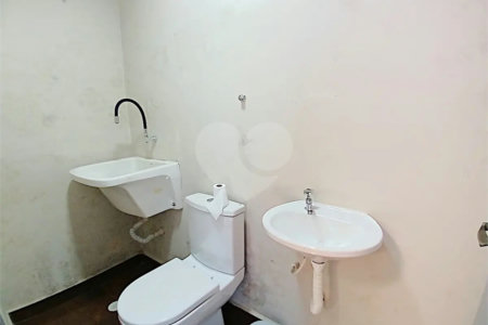 Sobrado à venda com 3 quartos, sendo 1 suíte, em Brooklin, São Paulo, SP