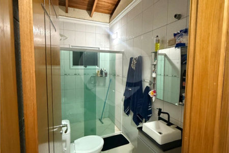 Sobrado à venda com 6 quartos, sendo 2 suítes, em Vila Áurea, Poá, SP