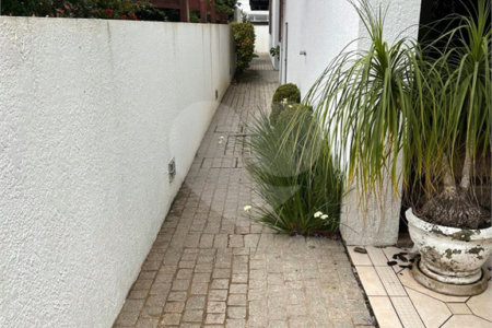 Sobrado à venda com 7 quartos, sendo 6 suítes, em Jurerê Internacional, Florianópolis, SC