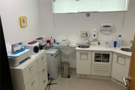 Prédio à venda em Tremembé, São Paulo, SP