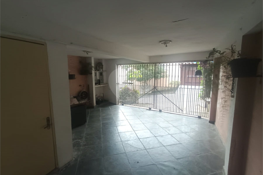 Casa à venda com 2 quartos em Campo Limpo, São Paulo, SP