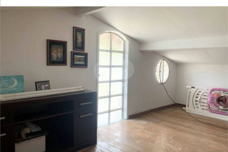 Casa à venda com 3 quartos no condomínio Recanto Florido, Vinhedo - SP