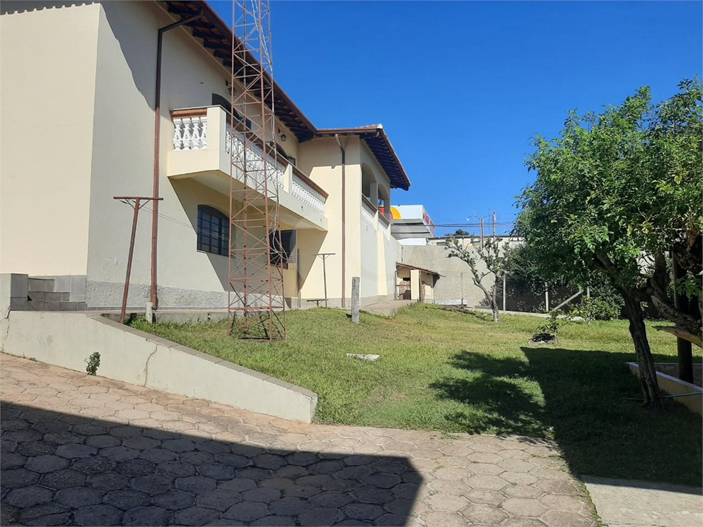Casa à venda com 3 quartos, sendo 1 suíte, no Centro, Vinhedo, SP