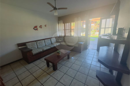 Casa em condomínio à venda com 2 quartos em Geribá, Armação dos Búzios, RJ