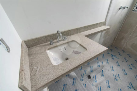 Apartamento à venda com 3 suítes em Vila Firmiano Pinto, São Paulo, SP