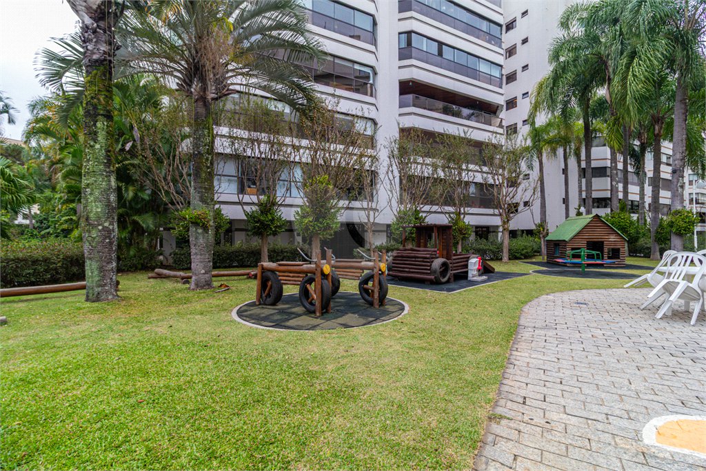 Apartamento à venda com 4 quartos, sendo 3 suítes, em Granja Julieta, São Paulo, SP