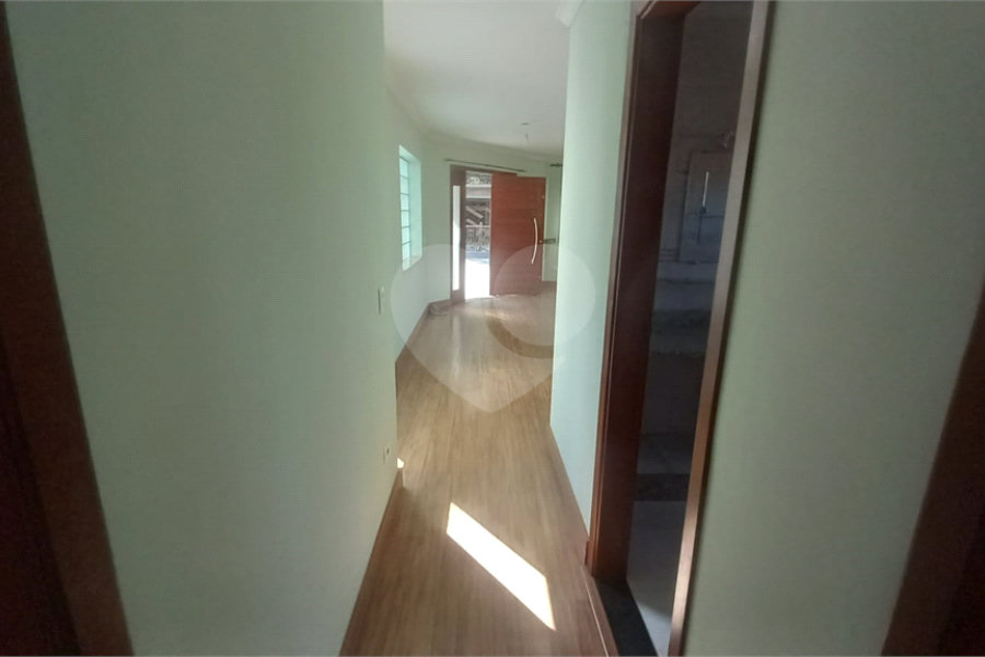 Sobrado à venda com 4 quartos, sendo 2 suítes, em Tremembé, São Paulo, SP
