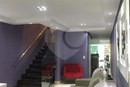 Casa à venda com 2 suítes em Vila Maria Alta, São Paulo, SP