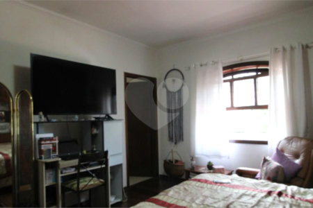 Sobrado à venda com 4 suítes em Vila Cordeiro, São Paulo, SP