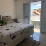 Casa à venda com 4 quartos, sendo 2 suítes, no condomínio Terras de São Francisco, Vinhedo - SP